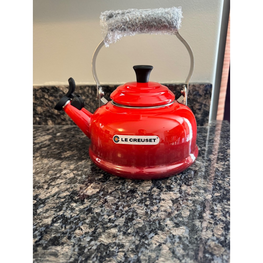 Le Creuset Cerise Red‎ Whistling Teakettle 1.7 Qt Enamel on Steel Q3101-67